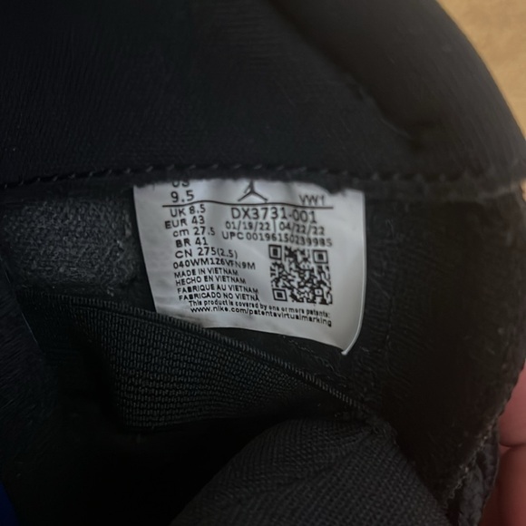 Jordan 11 Retro Low "Space Jams” - Picture 4 of 4